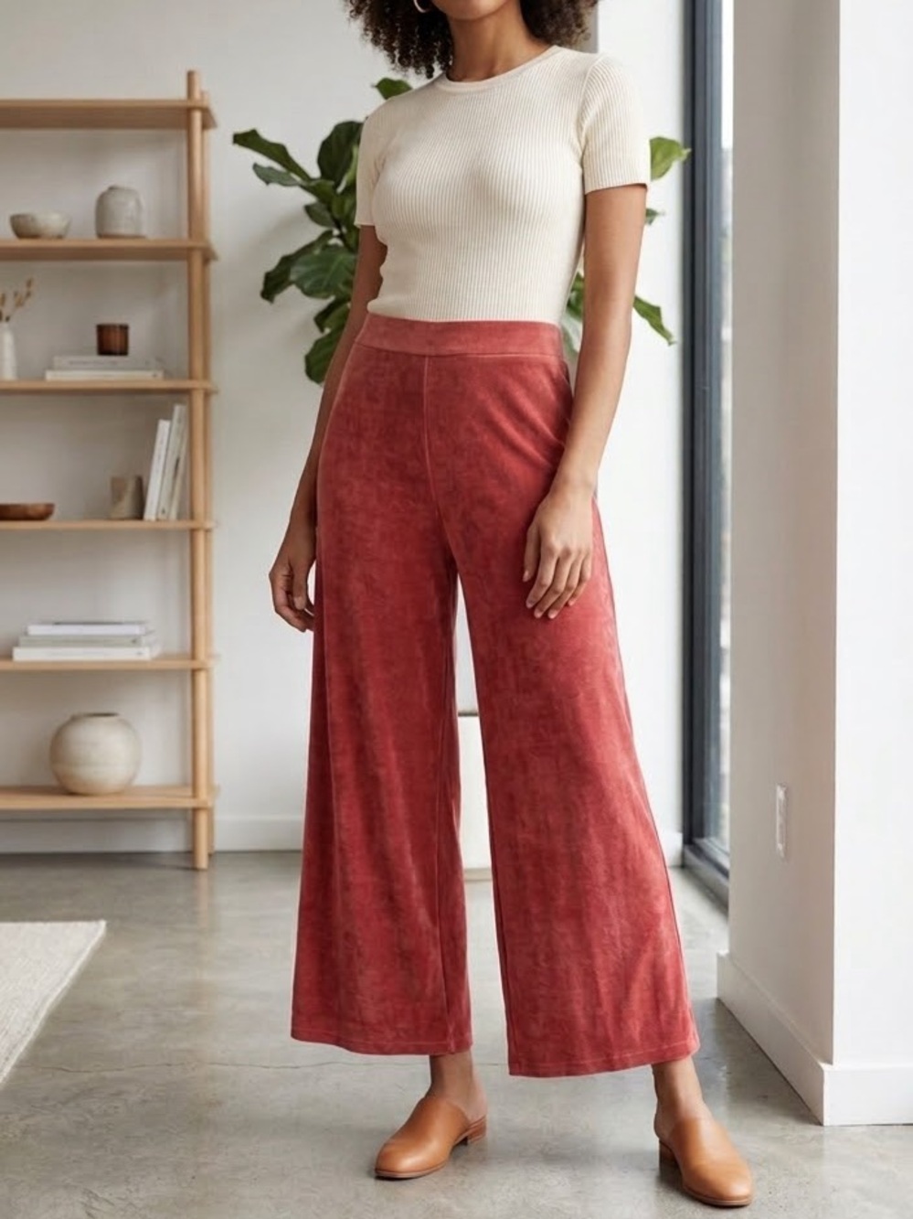 Chico’s Travelers Stretch Comfort Mini Wide Leg Cropped Pants Size 8/10
